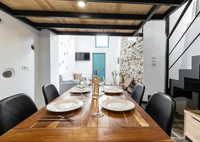 The Naxos Loft With View Of The Castle 度假居 *